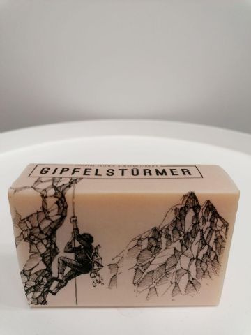 Seife "Gipfelstürmer" mit Alpenzauber-Schleife